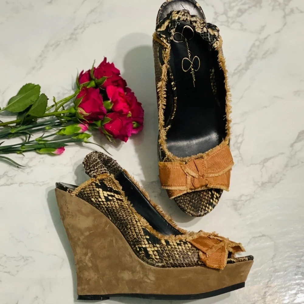 Jessica Simpson Tobble snakeskin open toe heels 8